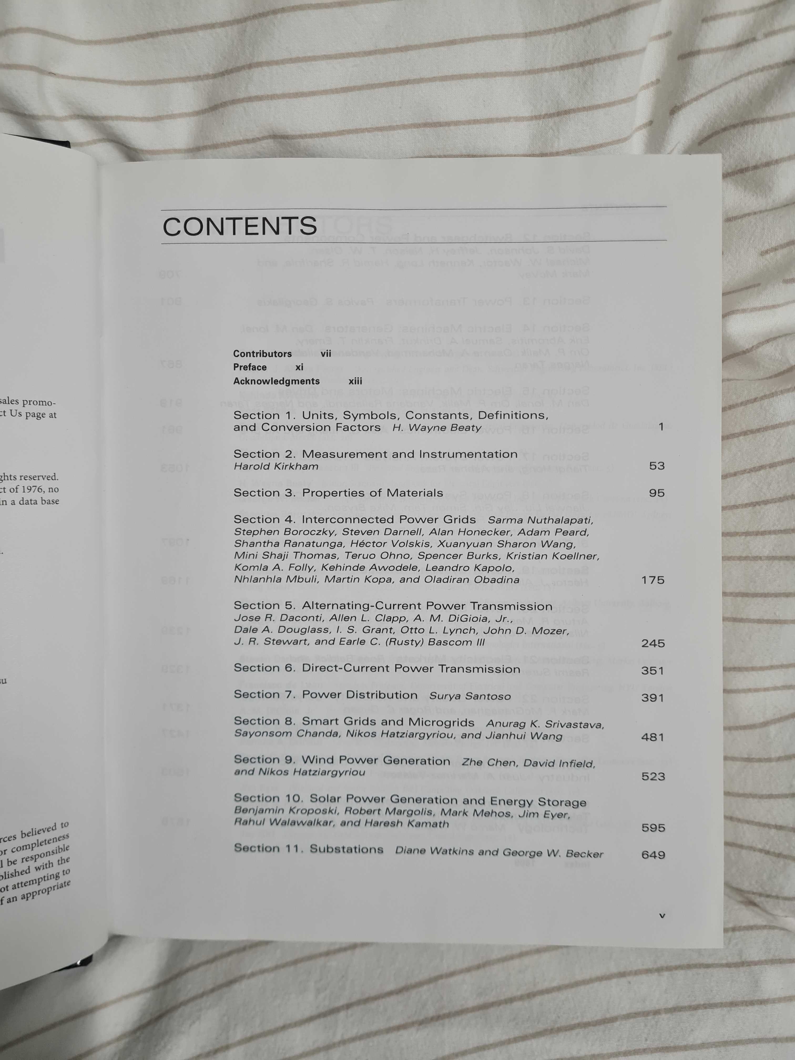 Standard handbook for electrical engineers.Pret. 650 Ron neg