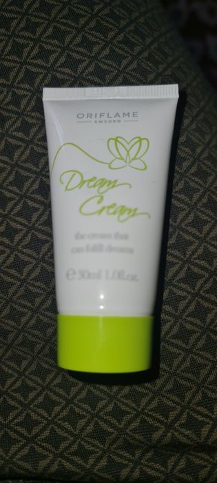 Crema Oriflame pt mâini Dream Cream
