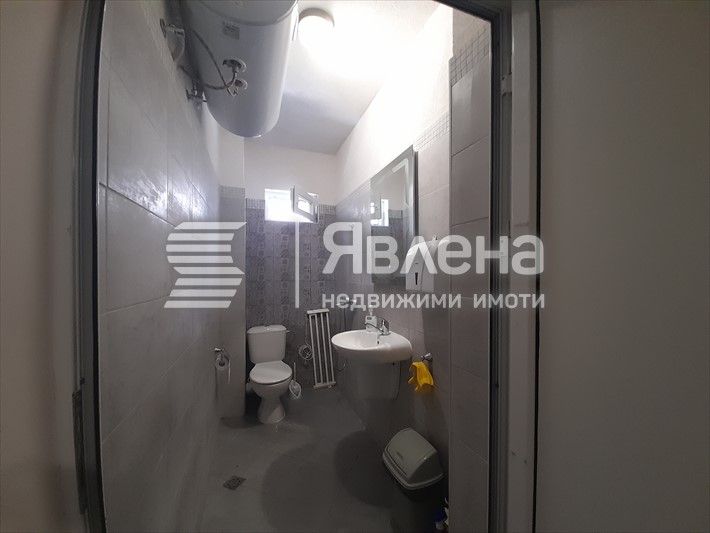 Продава се Магазин в Варна, Червен площад - 101 кв.м за 2575 €/кв.м - Снимка #6