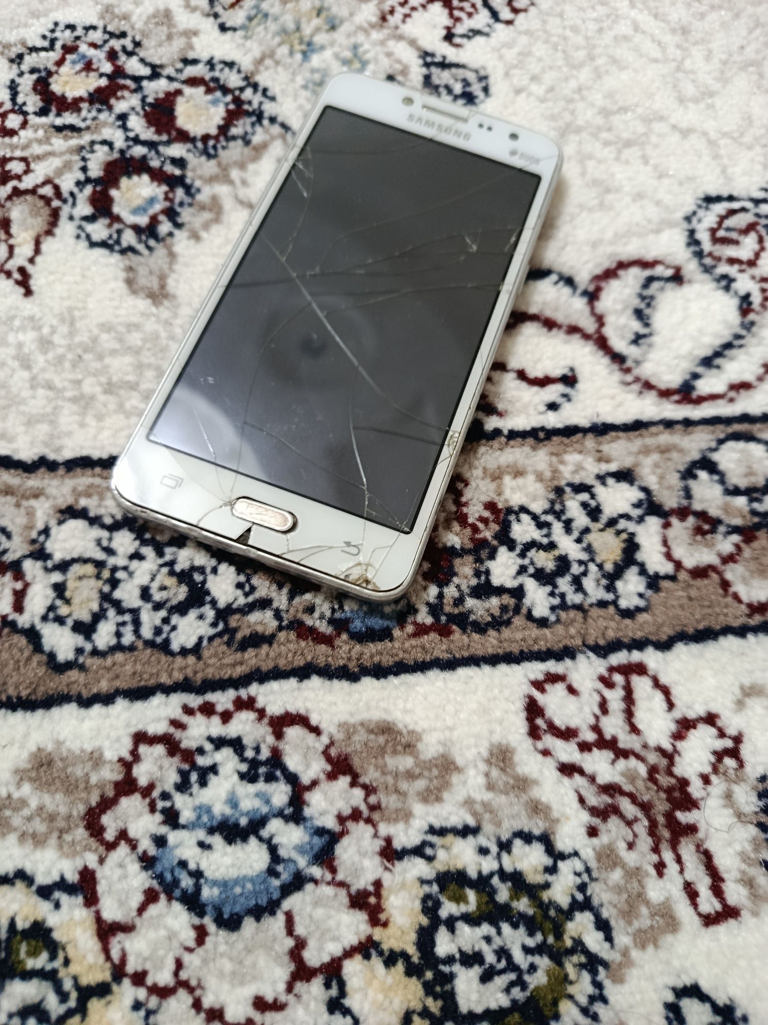 Samsung Galaxy J3 Prime продаётся