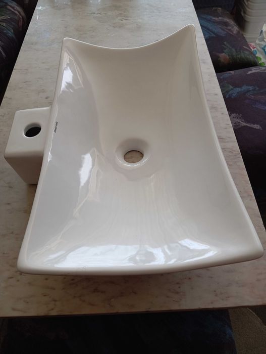 Дизайнерска мивка за баня