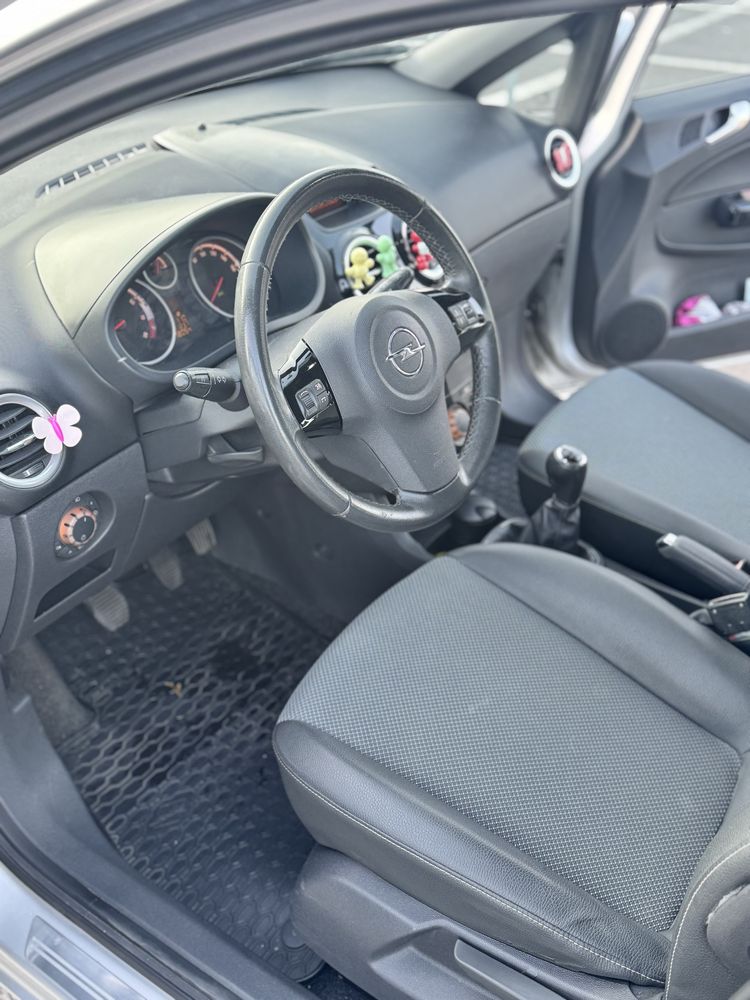 Opel Corsa D 2009