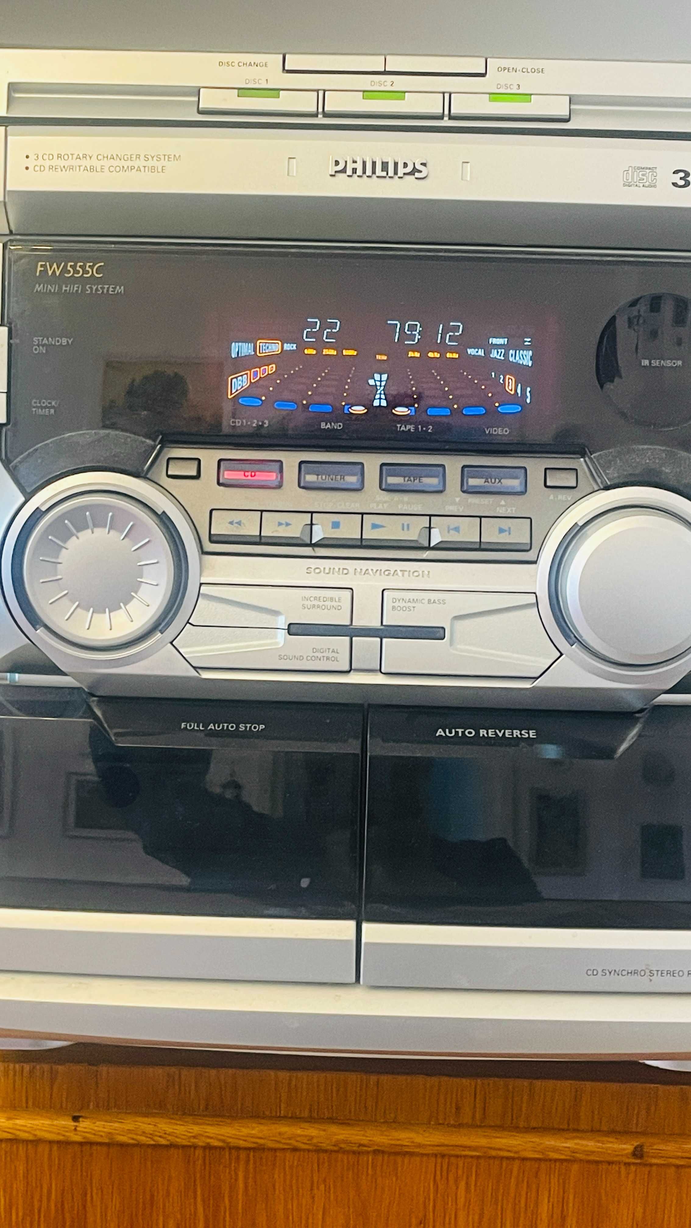 Combină muzicală Philips stereo 555C