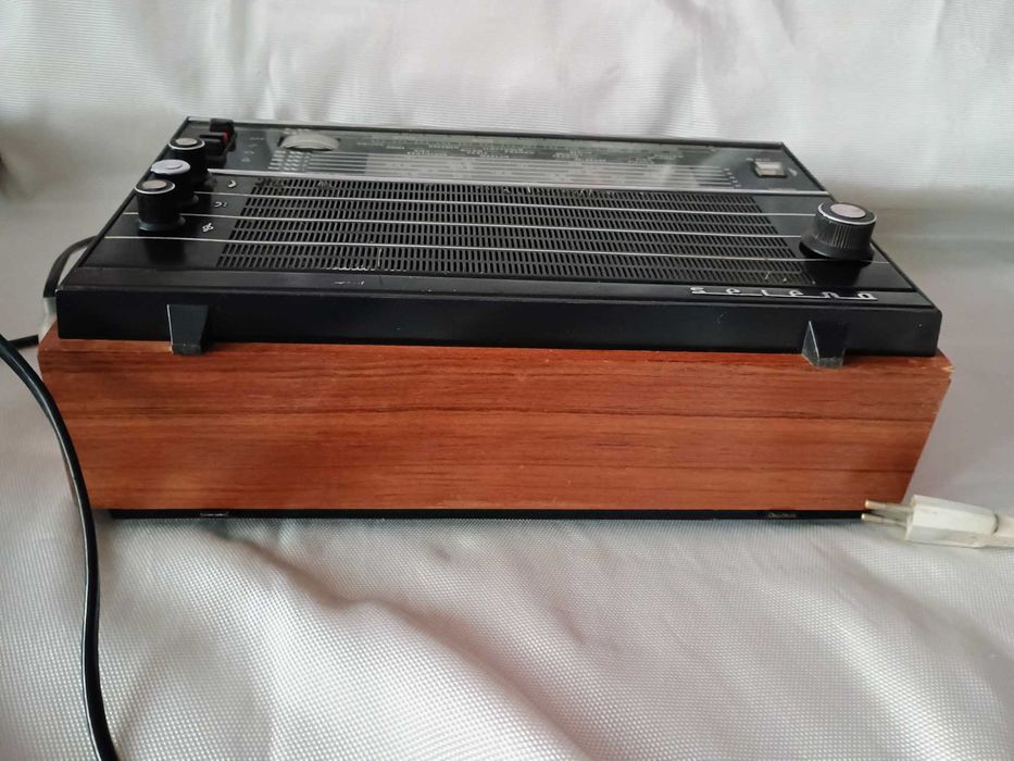 Aparat radio SELENA B211