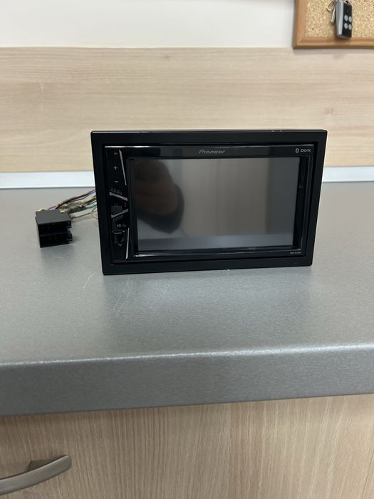 Мултимедия Pioneer DMH G220BT