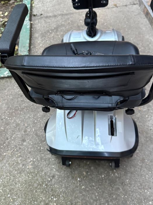 Scuter pentru persoane cu dizabilități