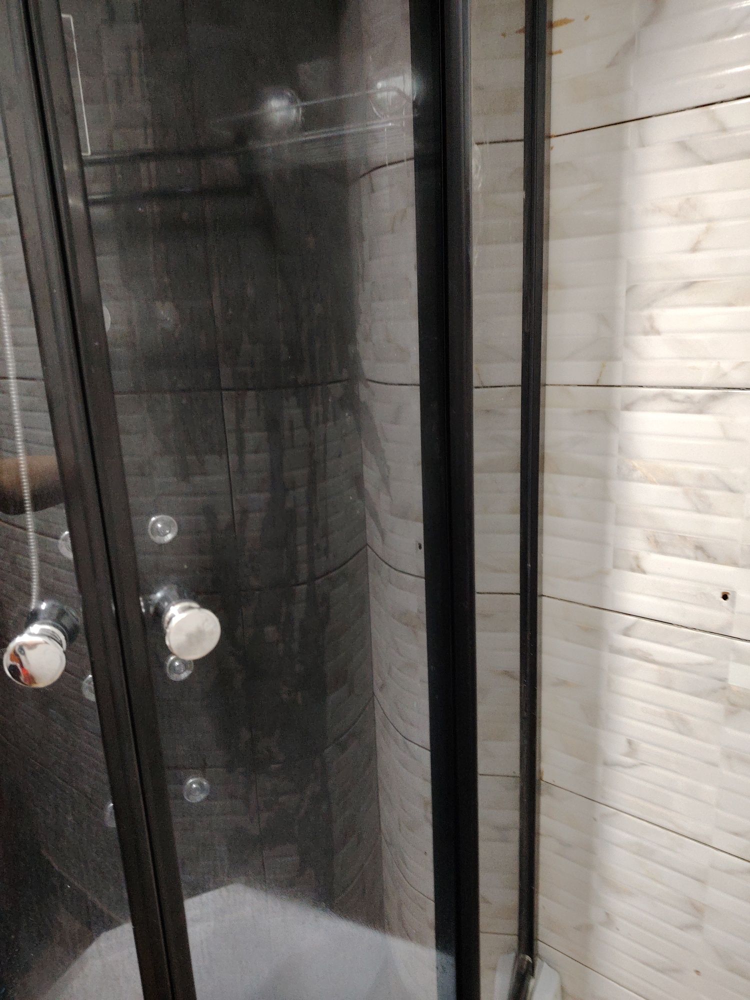 Cabină de duș culoare negru
