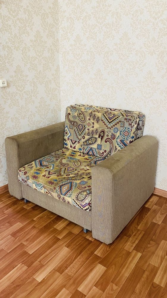 Кресло можно в гостиную или в детскую раскладной