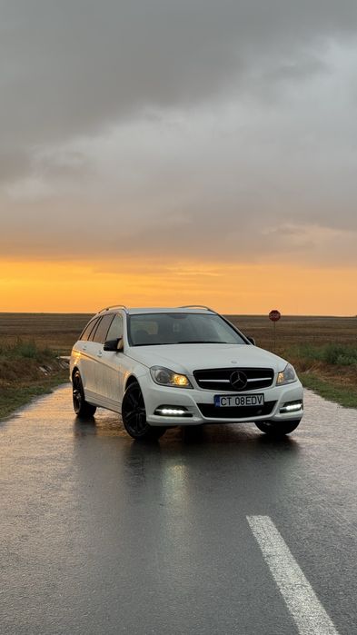 Mercedes benz c class 2.2 cdi