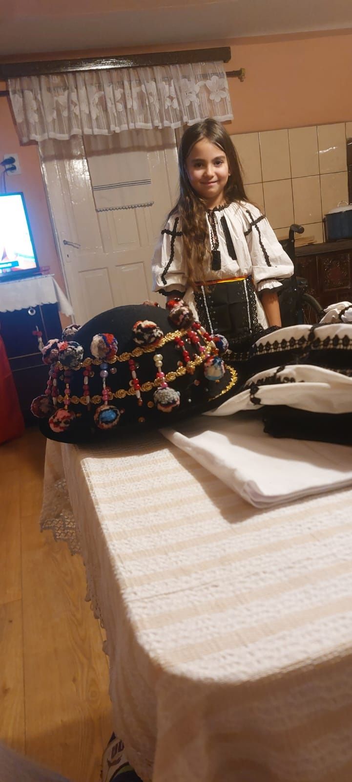 Vând costume populare femei