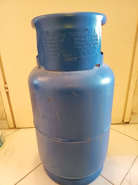 Продавам Газова бутилки