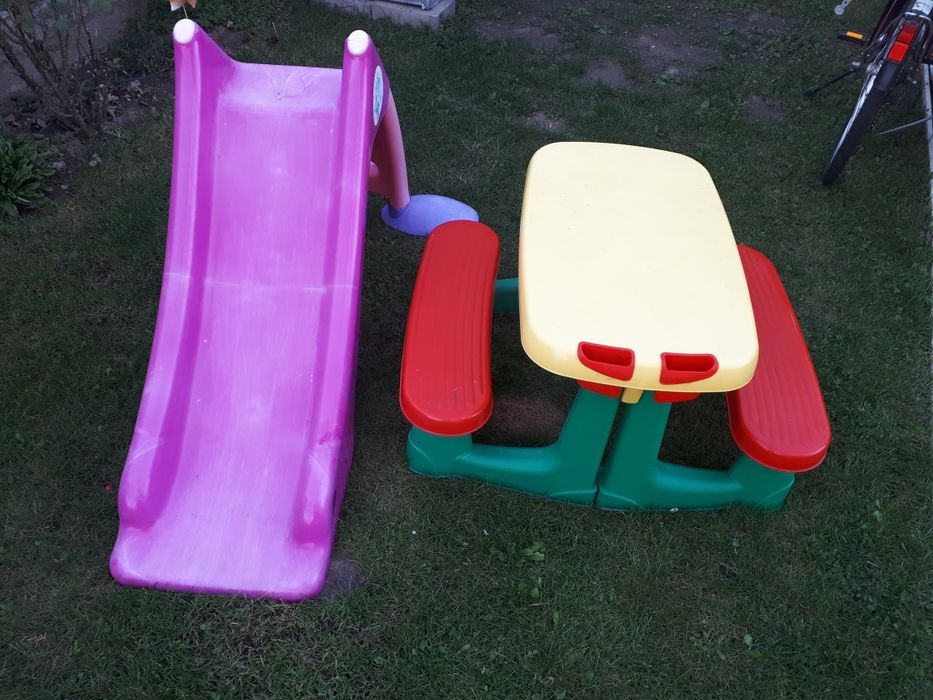 Vand tobogan copii 120 cm si măsuta cu bancute