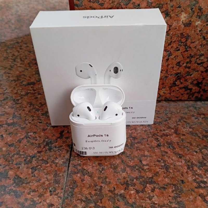 AirPods 1s /Ломбард