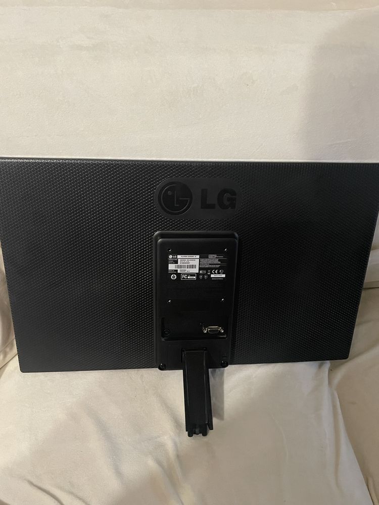 LG монитор