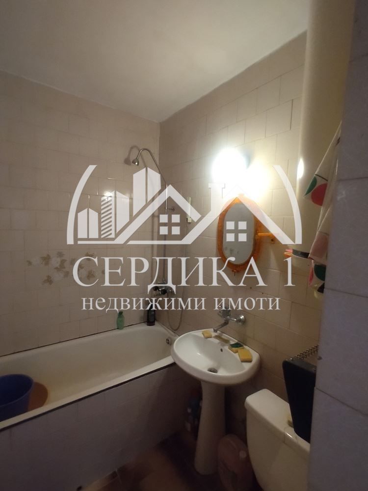 Продава се Тристаен апартамент в Кюстендил, Герена - 110 кв.м за 682 €/кв.м - Снимка #8