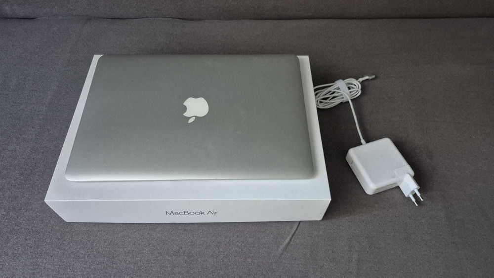 MacBook Air 13-inch