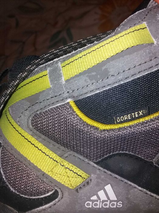 Adidas ghete goretex 44