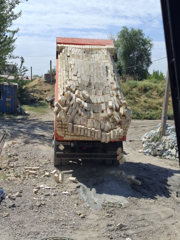 Keramika pishgan g'isht