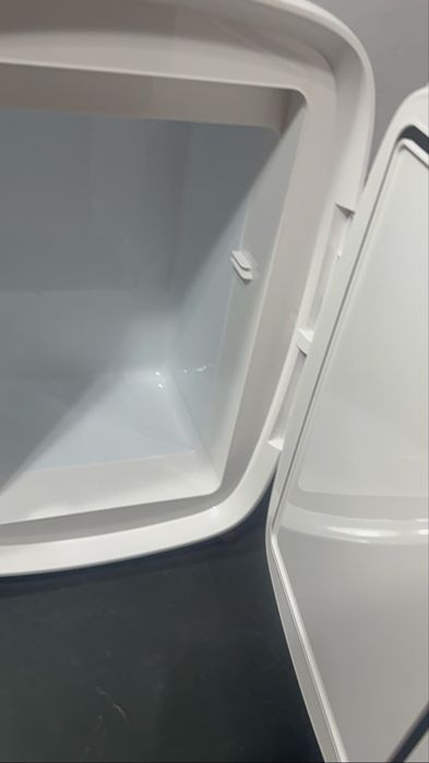 Frigider cosmetica NOU