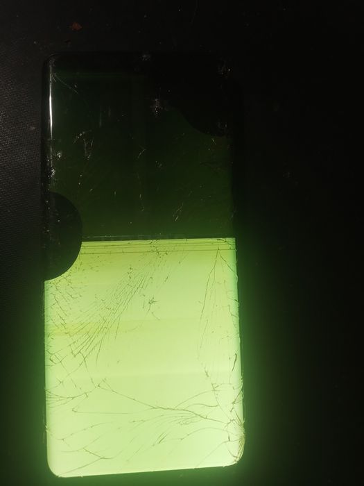 vând telefon  HONOR 50 pentru piese