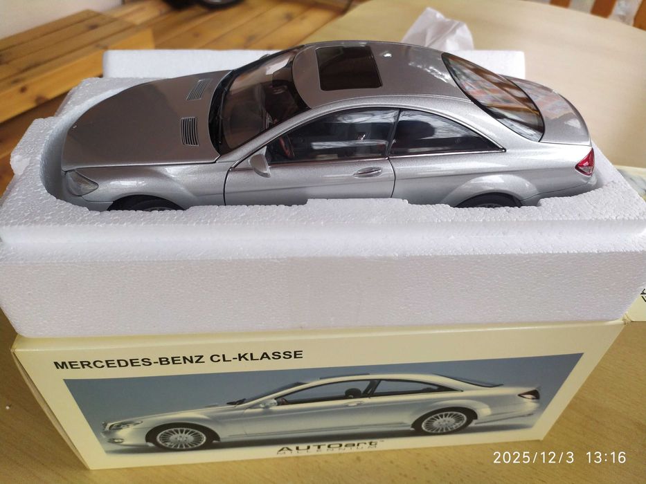 1:18 Mercedes-Benz CL Class C216 Autoart Millennium