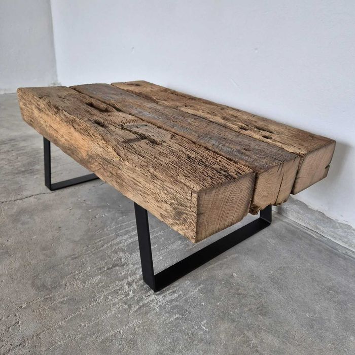 Маса за кафе от старо дърво