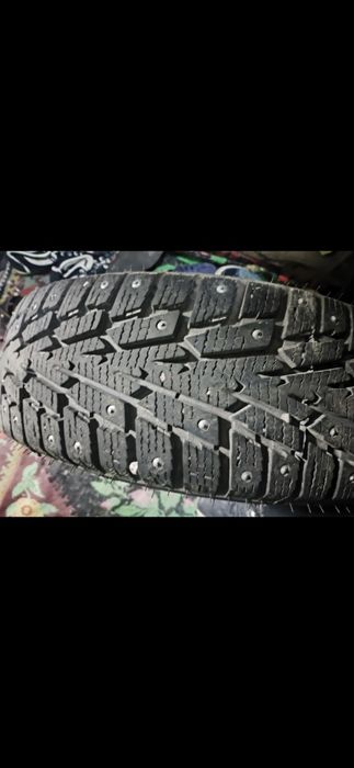 Продам шины р13 зимние 175/70/13 шипованные