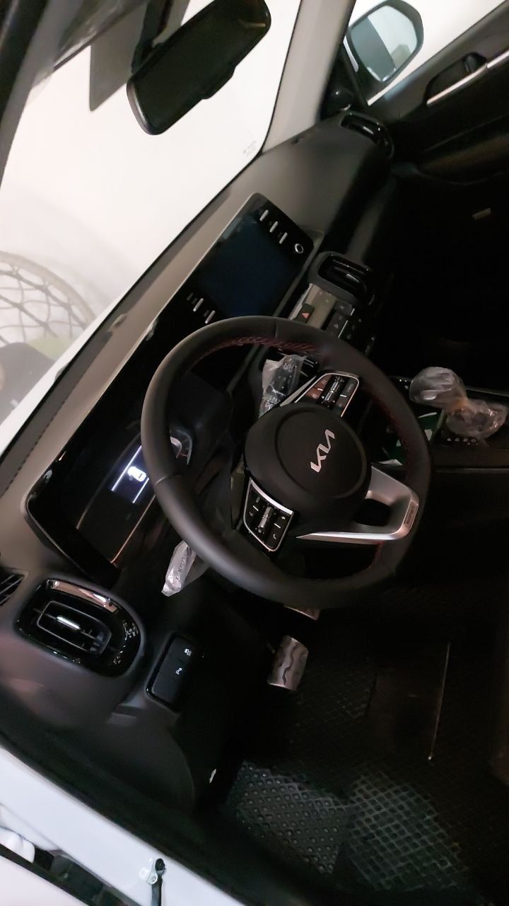 KIA SONET Full Variant– Yangi Avtomobil.