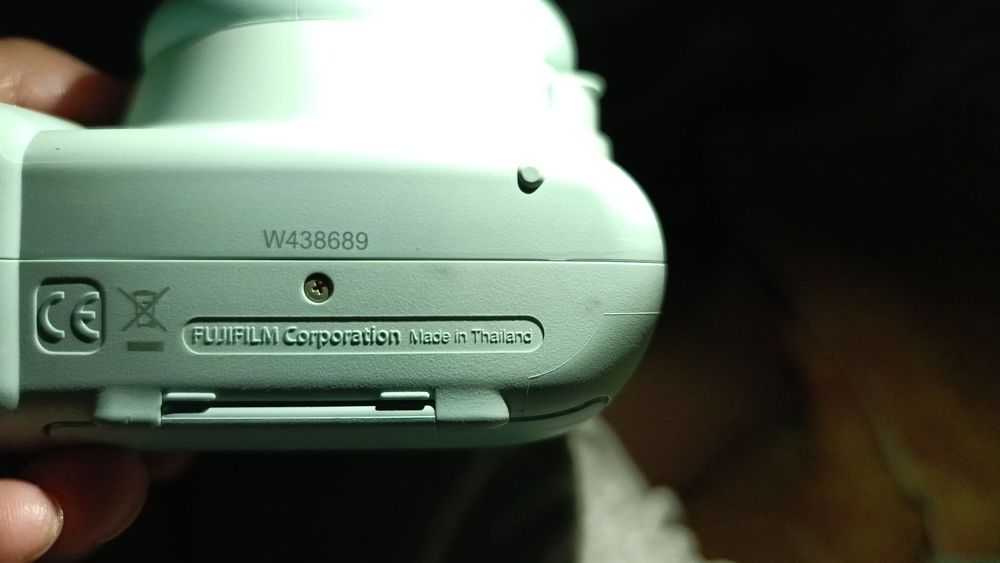 продаётся instax mini 9