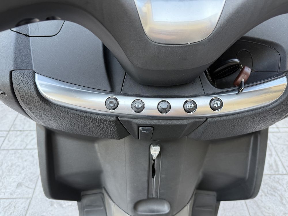 Piaggio MP3 500 LT, 2017, L5E cat. B, sport