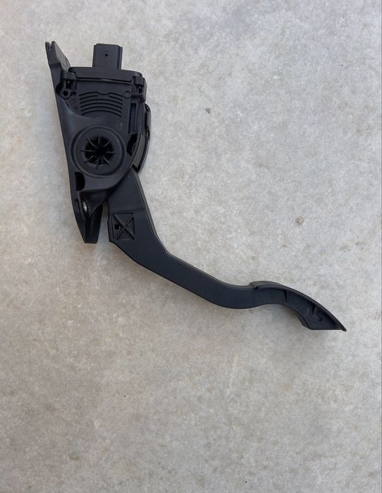 ПЕДАЛ ГАЗ FORD C-MAX след 2010 год AV61-9F836-AB