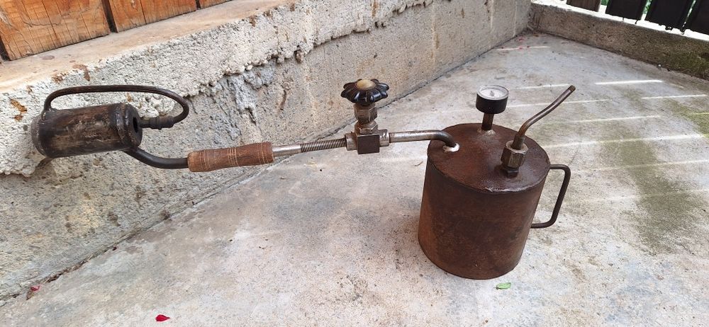 Lampa benzină sau gaz