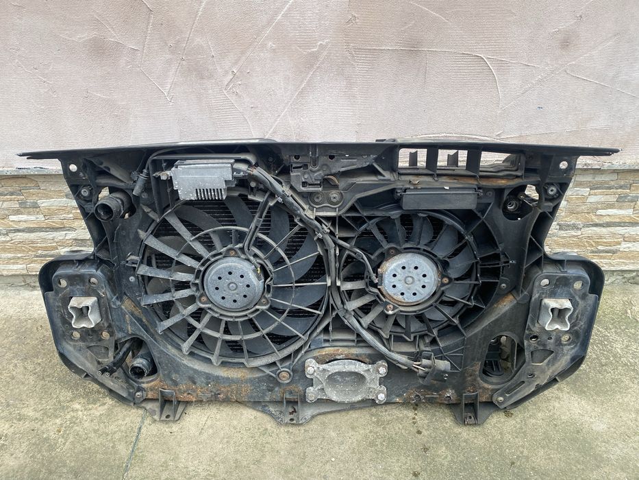100 Lei! Trager tragar fata Audi A6 C6 2.0 Radiator Electroventilator