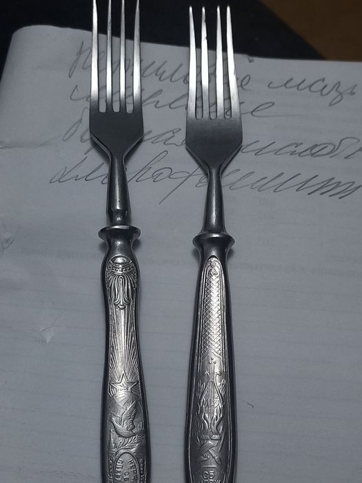 Продам старинные приборы.Ложка с вилкой