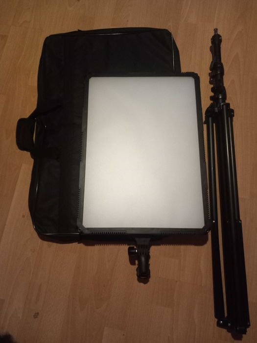 Студийно осветление Nanlite Compac 100