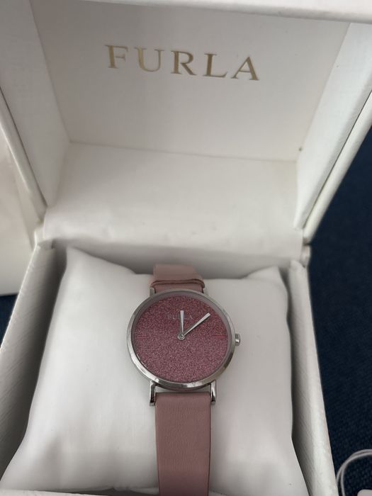 Часовник Furla, с оргиналната си  кутия