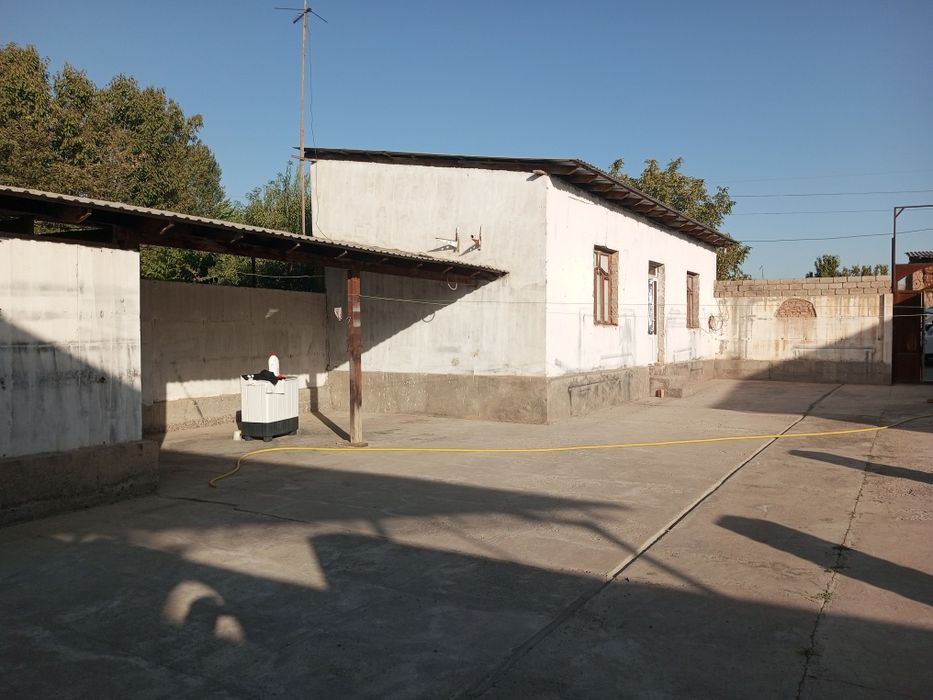 Uchastka hovli joy
