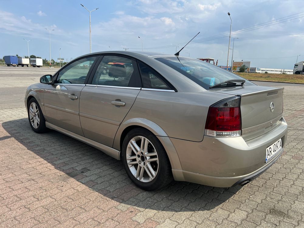 Vand Opel Vectra C GTS/2.2 Diesel/An 2003/Clima functionala/270000 km
