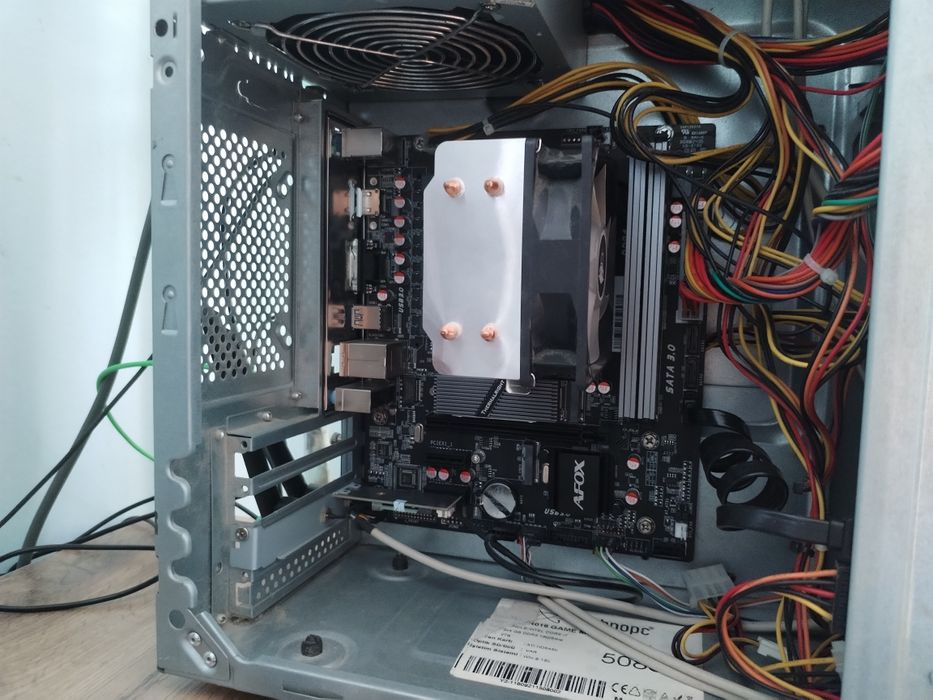 Комплект на AMD M4