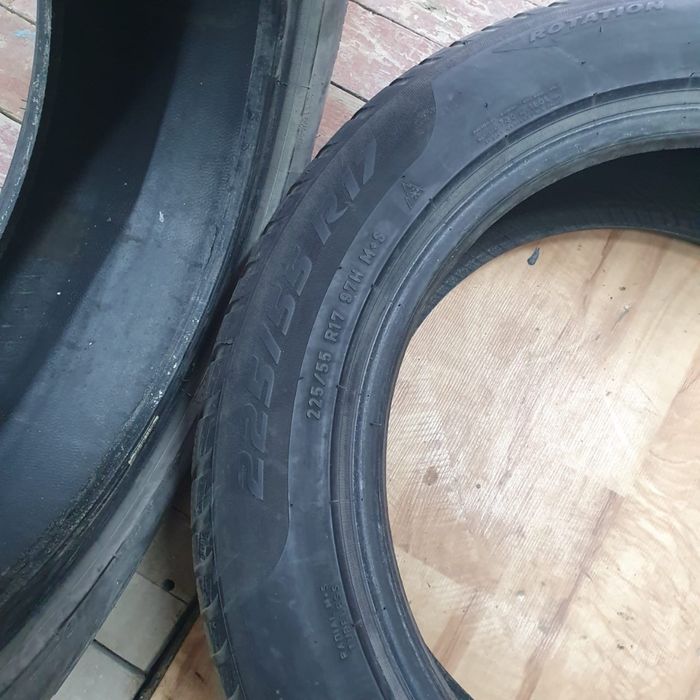 Продоется шины 225/55/17  хорошем состоянии цена за комплект 25000 тг