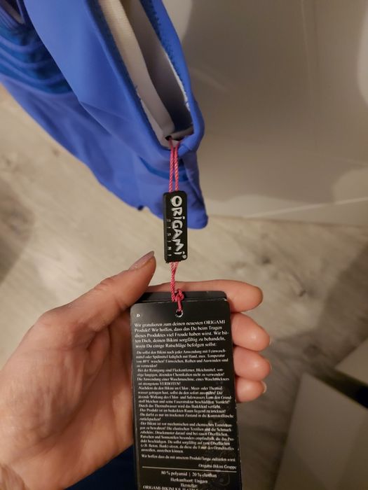 Costumde baie intreg