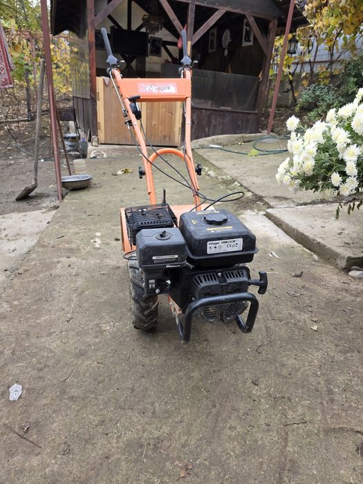 Motocultor puțin utilizat