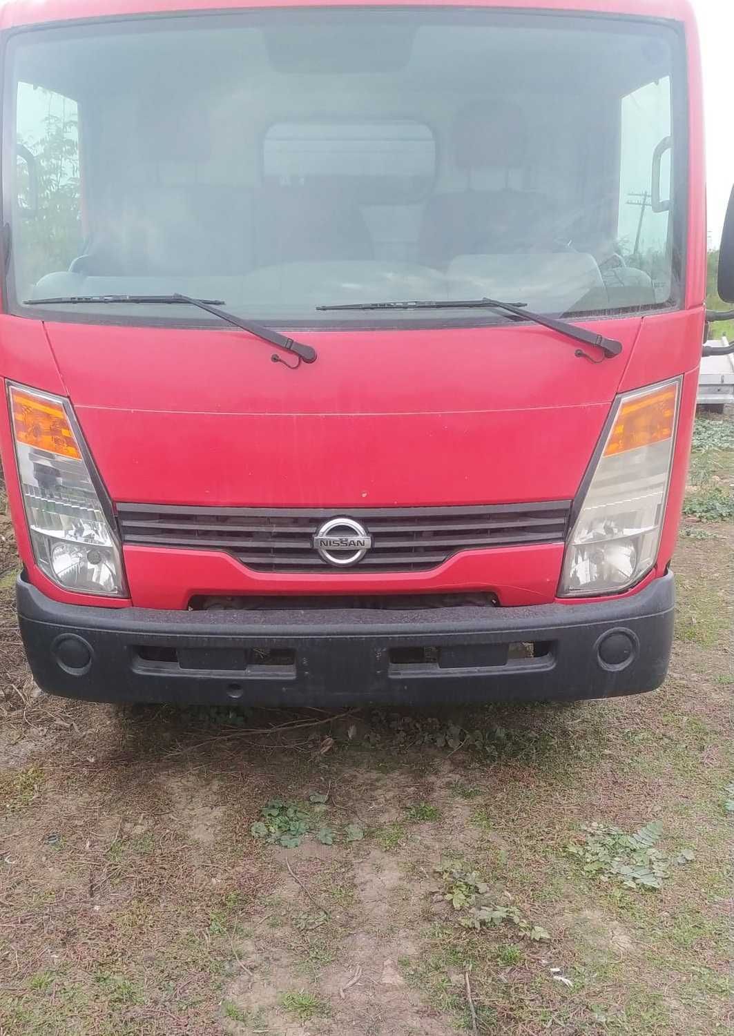 Dezmembrez Nissan Cabstar, Atleon, Trade, L35, L75,T100 ORICE PIESE