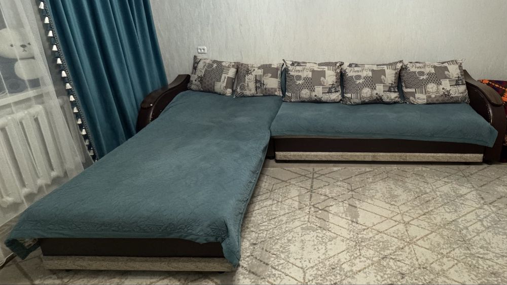 Продаю диван! Срочно!