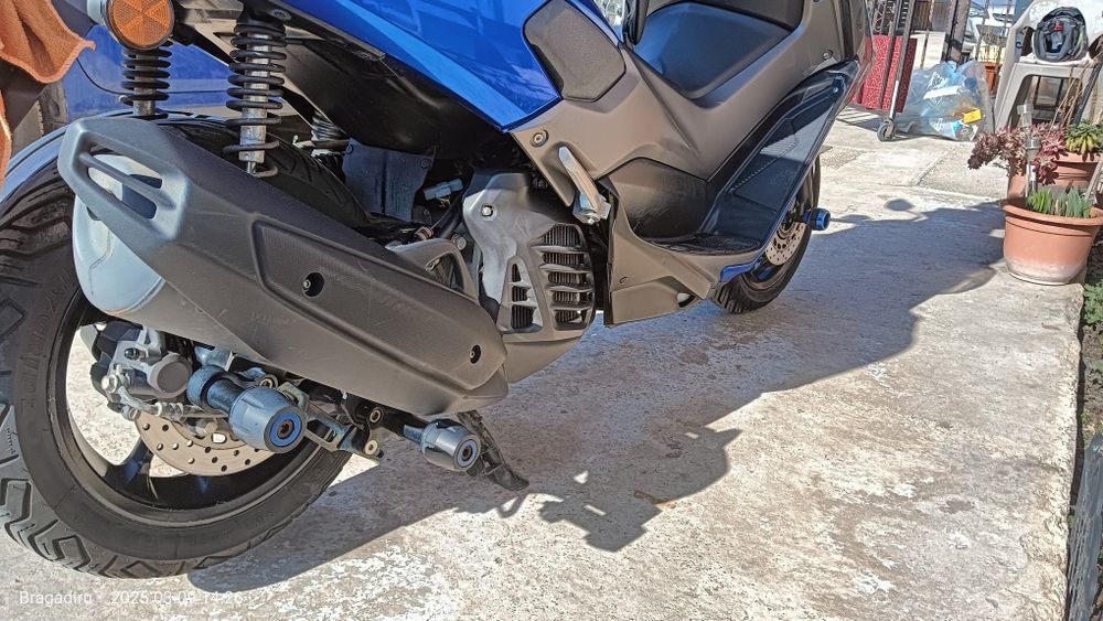 Vând Yamaha Nmax