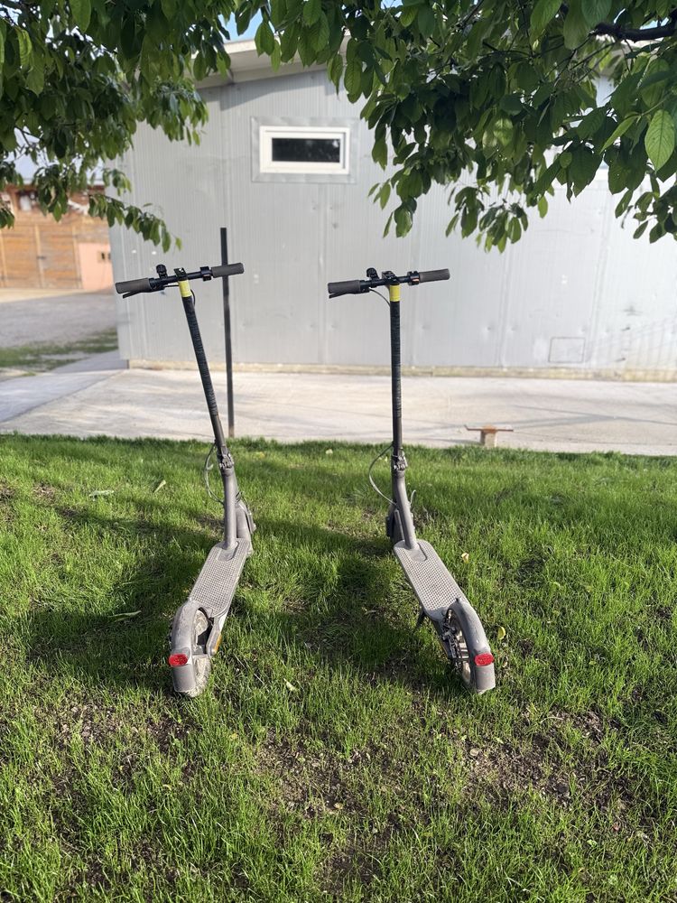 !PROMO!Doua trotinete electrice Xiaomi Mi Electric Scooter Essential