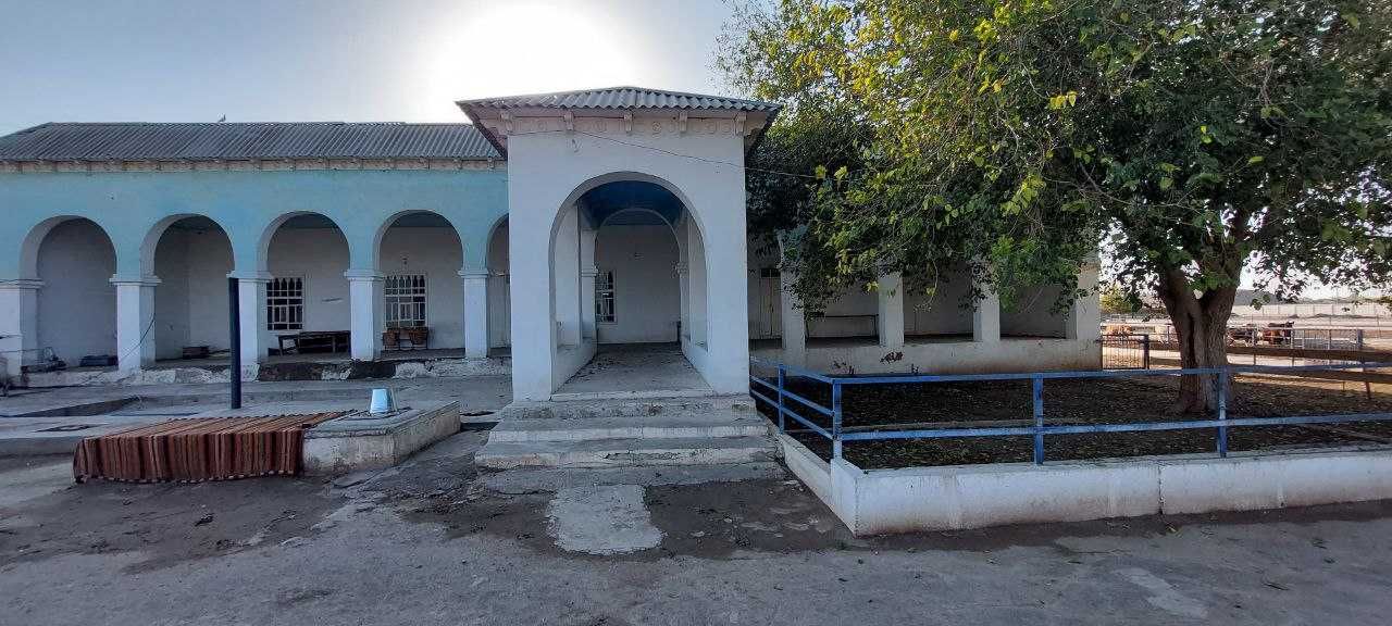 Koson tumanida Chorvachilik binosi bolib tolash sharti bilan sotiladi