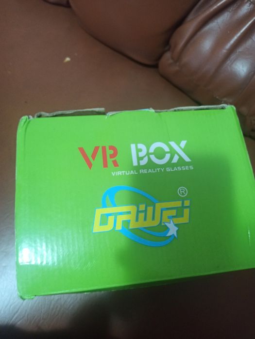 Ochelari VR cu Jioistick și jocuri