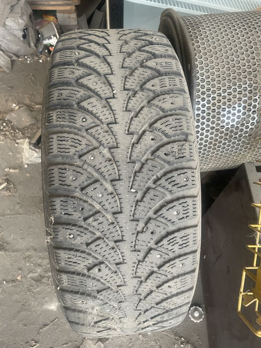 Продам резину одиночку на 16