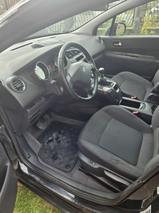 Peugeot 5008 1.6 HDI 2012